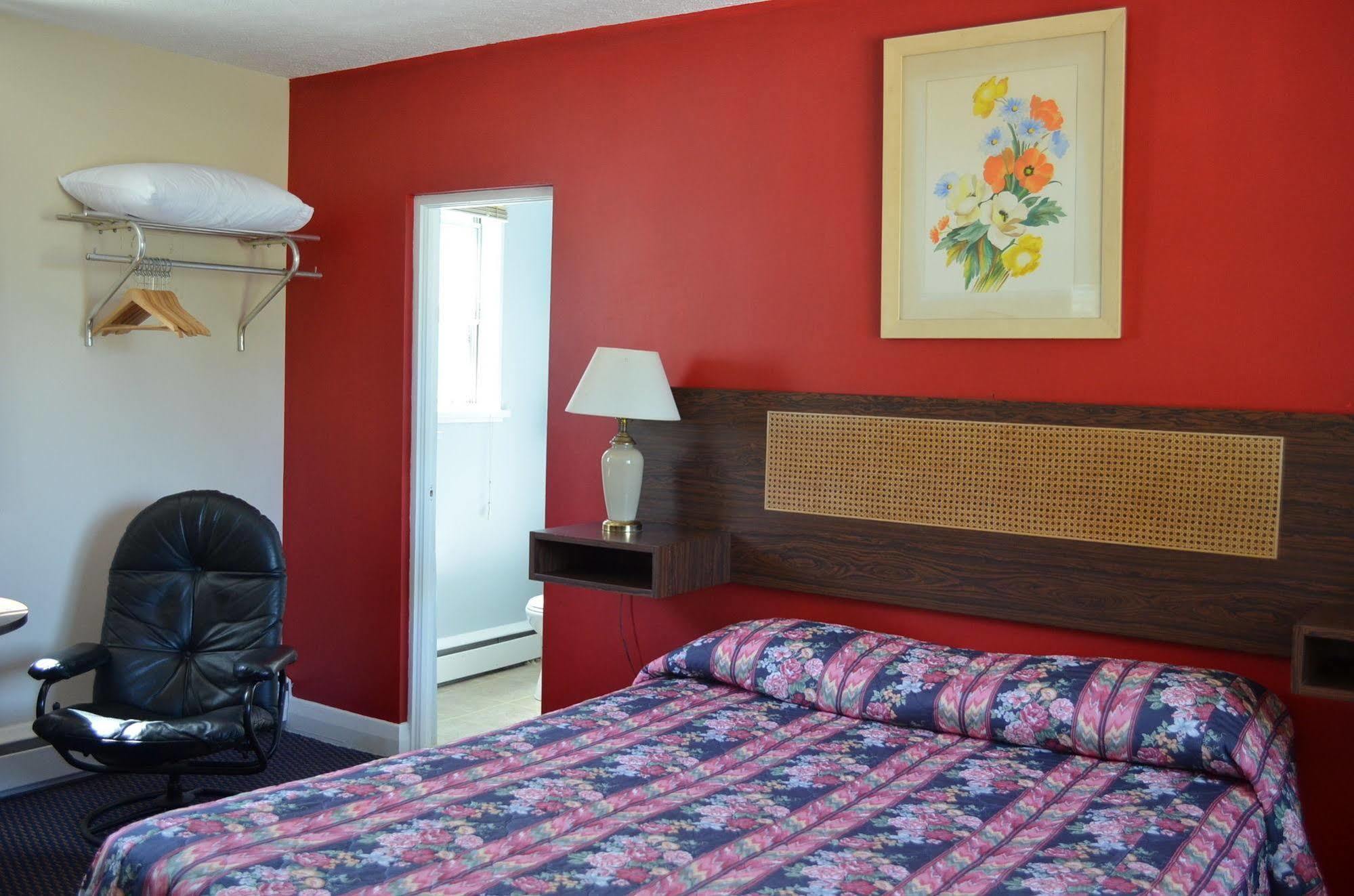 Walkerton Inn Motel Екстериор снимка