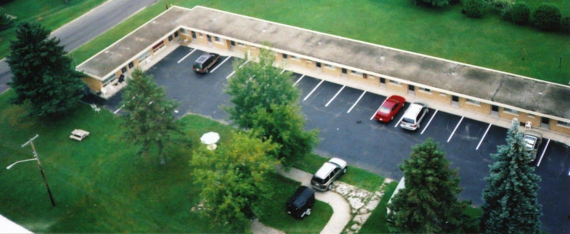 Walkerton Inn Motel Екстериор снимка