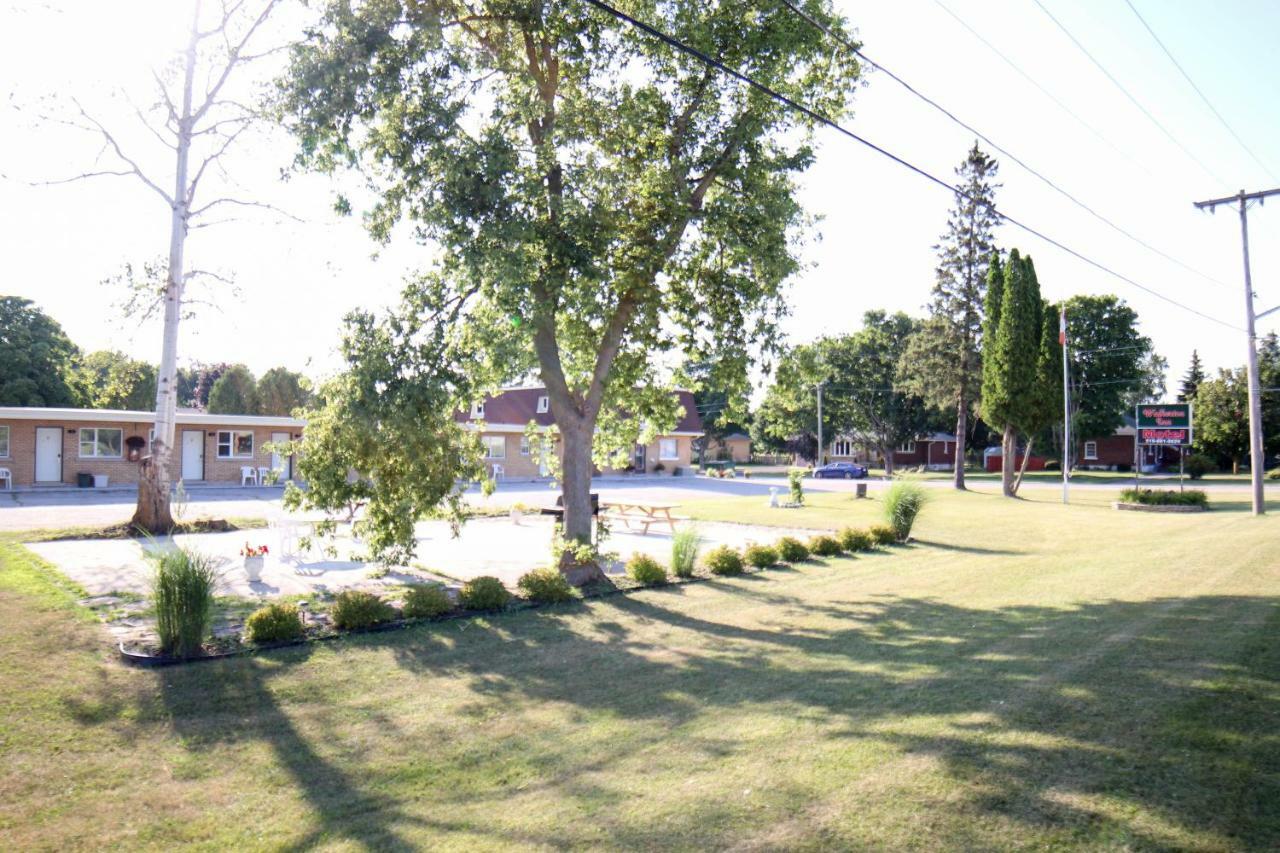 Walkerton Inn Motel Екстериор снимка