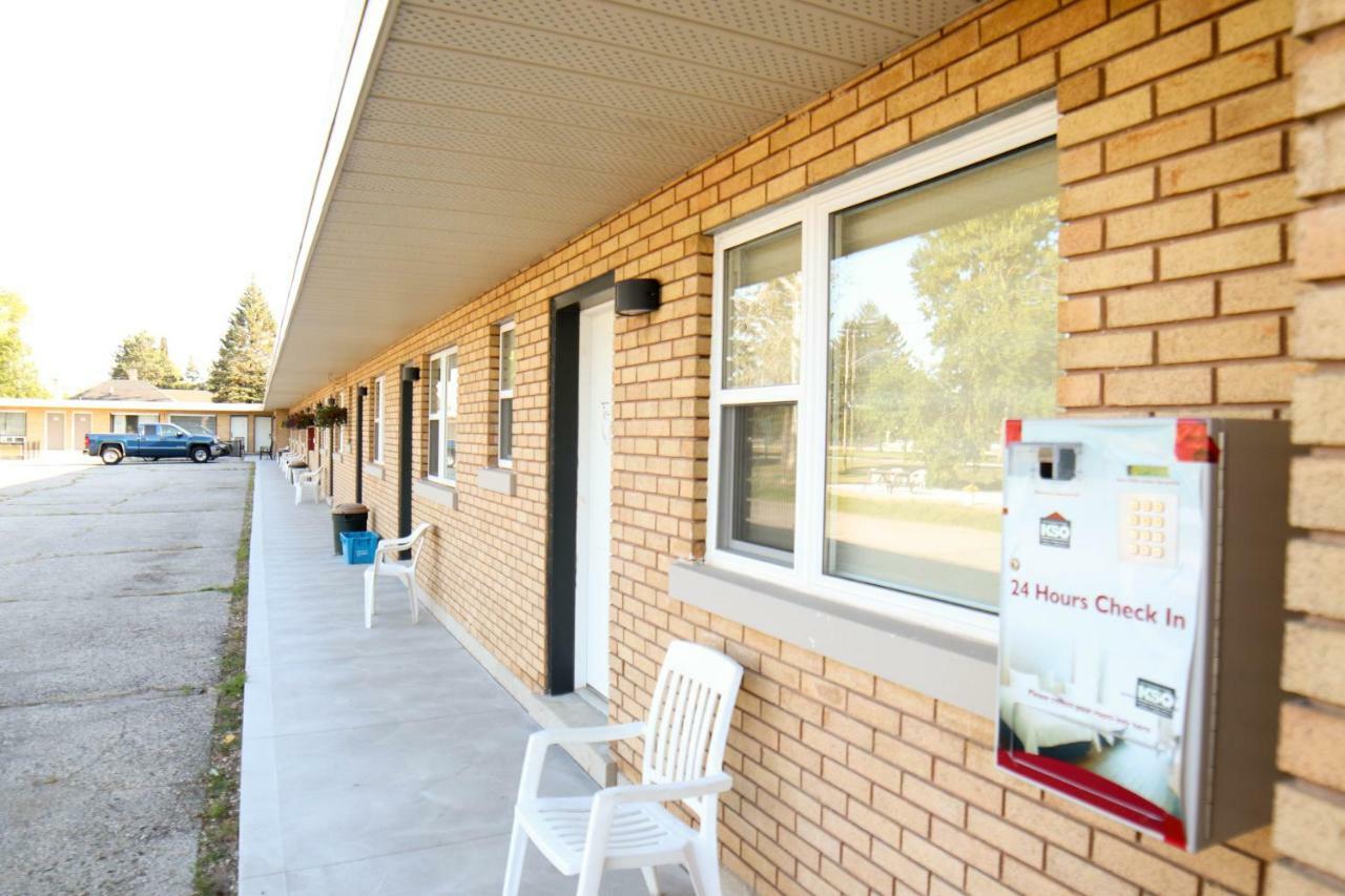 Walkerton Inn Motel Екстериор снимка