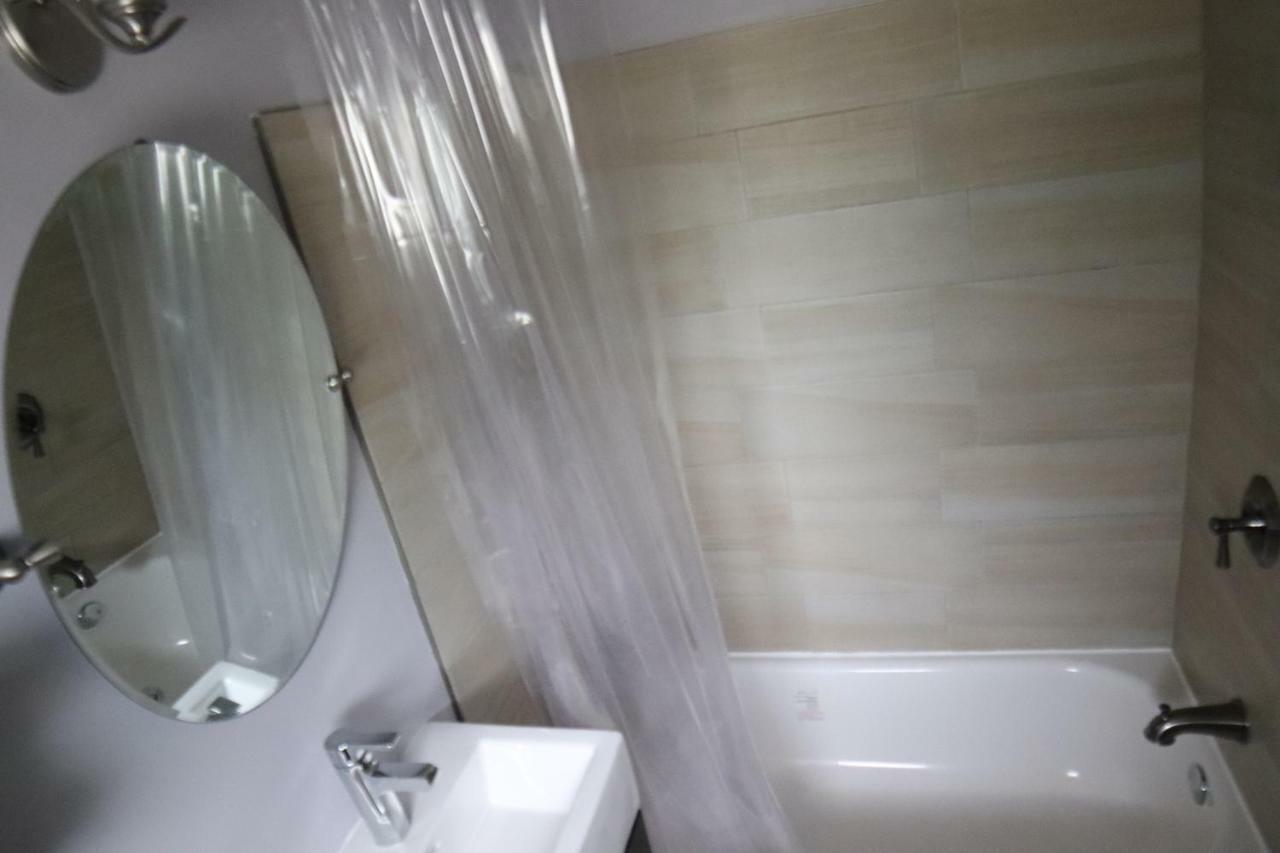 Walkerton Inn Motel Екстериор снимка